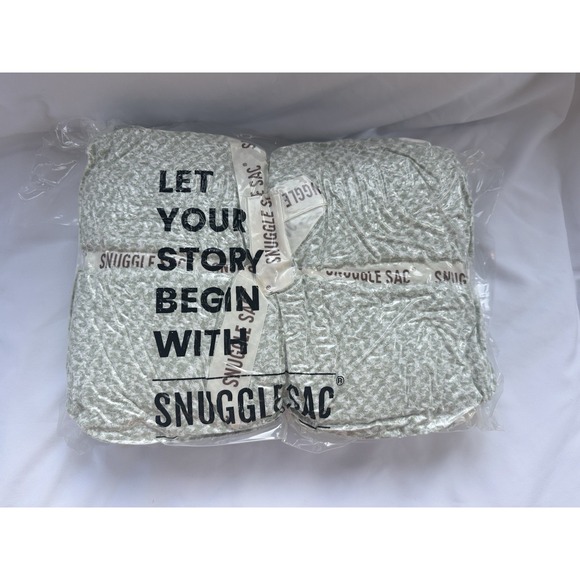 Snuggle Sac Twin Size Blanket Luxurious Microfiber, 60x80 Reversible Sage Green - Picture 5 of 7